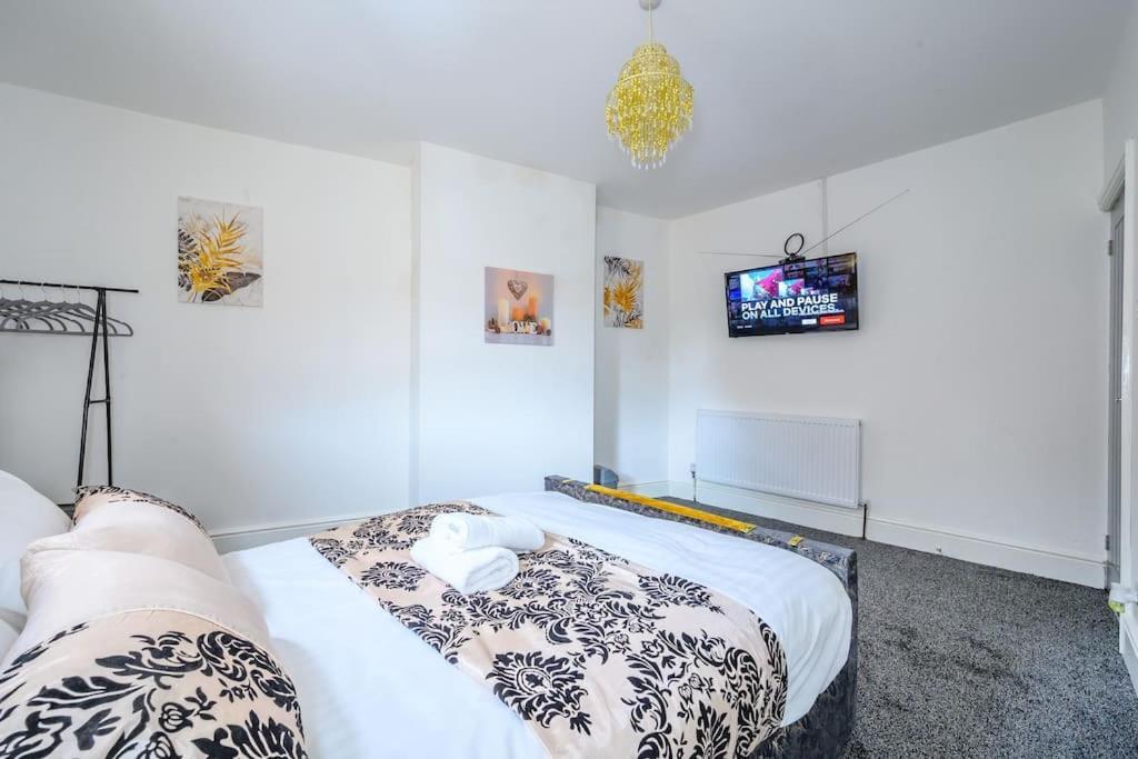 -16Pt- For Your Relaxed & Cosy Stay & Free Parking Leeds  Exteriör bild