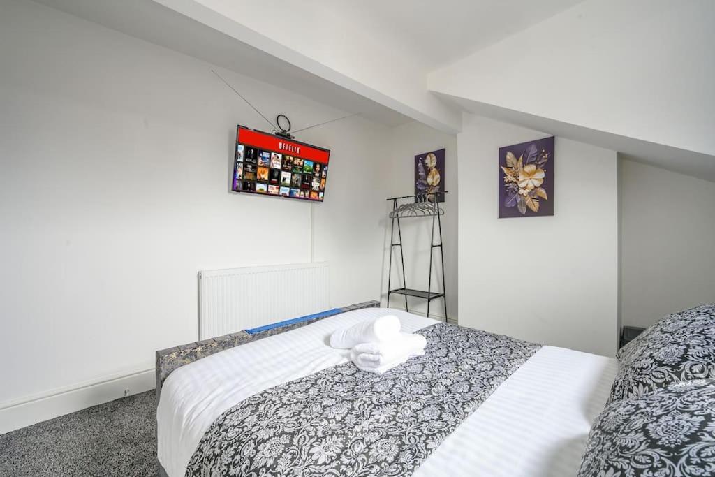 -16Pt- For Your Relaxed & Cosy Stay & Free Parking Leeds  Exteriör bild
