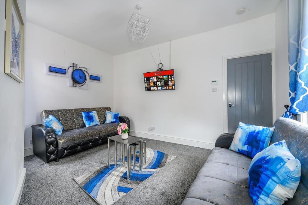 -16Pt- For Your Relaxed & Cosy Stay & Free Parking Leeds  Exteriör bild